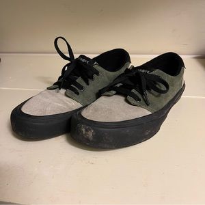 Straye Gower Shoes size 9